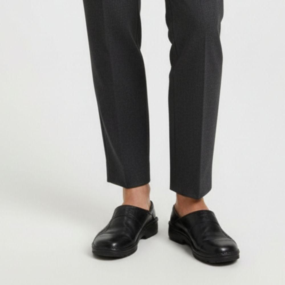 Clarks black leather loafers 8